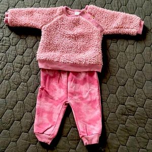Baby girl sweat suit, 6m
